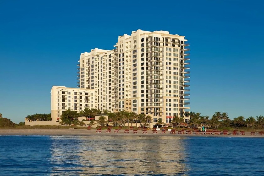 ''Own the Best of Both Worlds''Purchase this beautiful &#1079; - Beach Condo for sale in Singer Island, Florida on Beachhouse.com