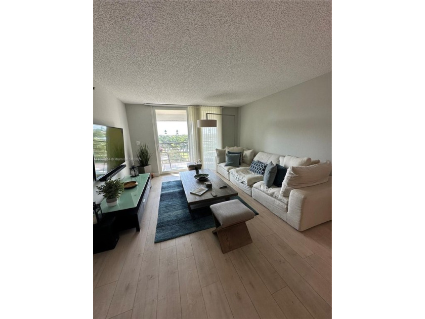 Discover this charming condo with 2 bedrooms and 2 bathrooms - Beach Condo for sale in Pembroke Pines, Florida on Beachhouse.com