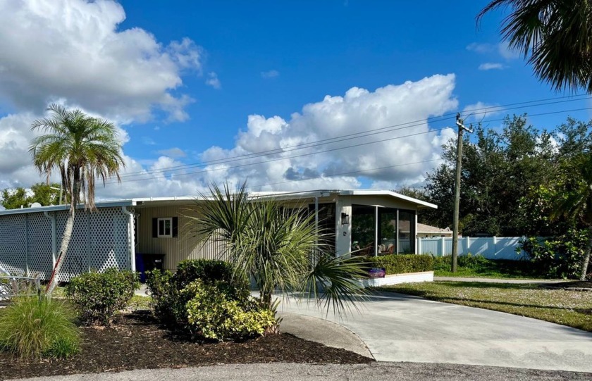 Beautifully Renovated Home in the 55+ Resort Community of Bay - Beach Home for sale in Venice, Florida on Beachhouse.com