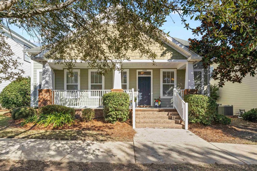 Crazy low price for this beautifully updated and move-in ready - Beach Home for sale in Tallahassee, Florida on Beachhouse.com