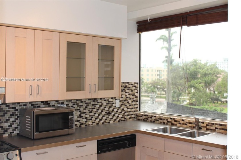 Discover  the luxury living in this fantastic apartment located - Beach Condo for sale in Miami, Florida on Beachhouse.com