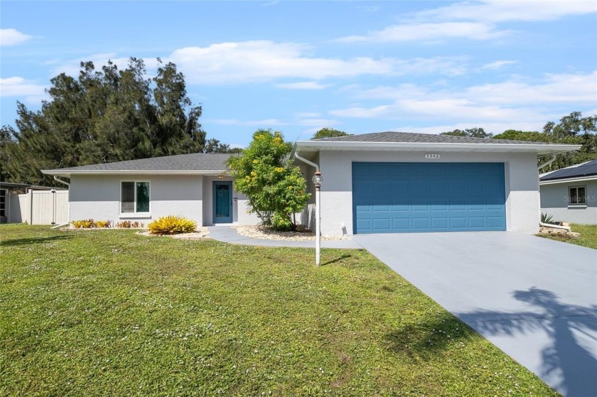 Completely remodeled single family home in the Whitfield - Beach Home for sale in Sarasota, Florida on Beachhouse.com