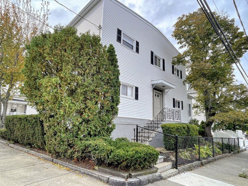 Well situated just off of Lynn's Diamond District, this well - Beach Home for sale in Lynn, Massachusetts on Beachhouse.com