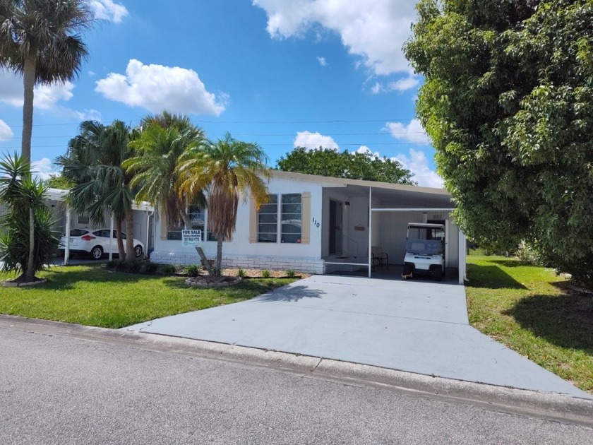 FULLY FURNISHED**LRG KITCHEN**PERIMETER LOT**2 bed 1 bath 1,056 - Beach Home for sale in Vero Beach, Florida on Beachhouse.com