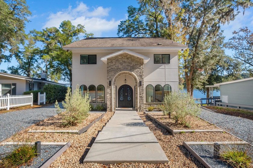 Modern luxury meets lake house!! This fully remodeled 5-bedroom - Beach Home for sale in Tallahassee, Florida on Beachhouse.com