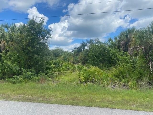 Are you ready to turn your dreams into reality? This gem right - Beach Lot for sale in Port Charlotte, Florida on Beachhouse.com