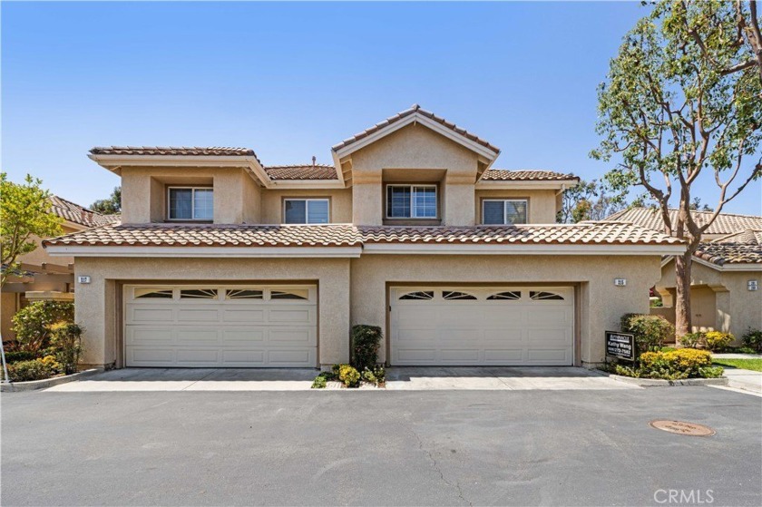 This beautifully upgraded 1,743 sq ft turnkey townhouse sits on - Beach Townhome/Townhouse for sale in Rancho Santa Margarita, California on Beachhouse.com