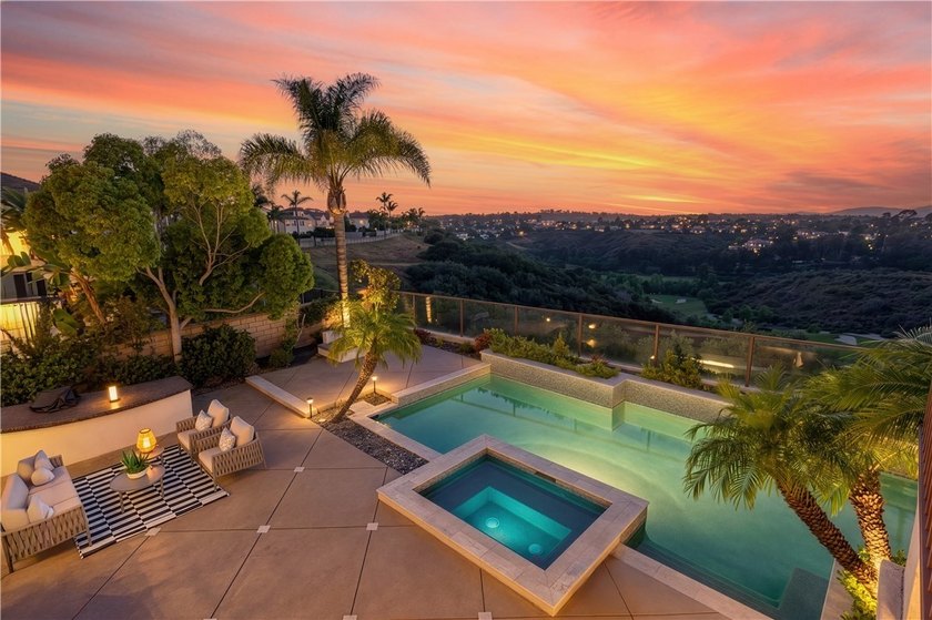 LOCATION. LOCATION. LOCATION.

Nestled within the prestigious - Beach Home for sale in San Diego, California on Beachhouse.com