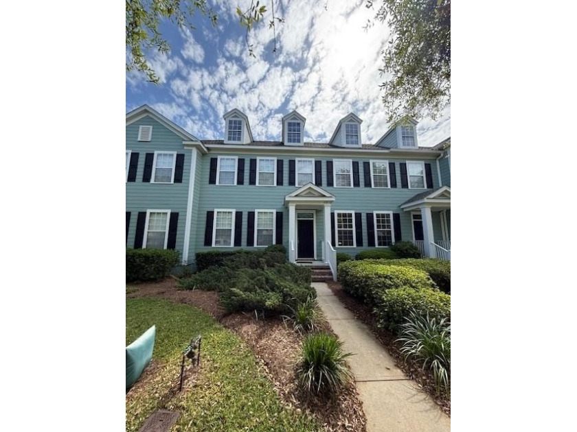 Great investment! Townhome with carriage house in Southwood! - Beach Townhome/Townhouse for sale in Tallahassee, Florida on Beachhouse.com