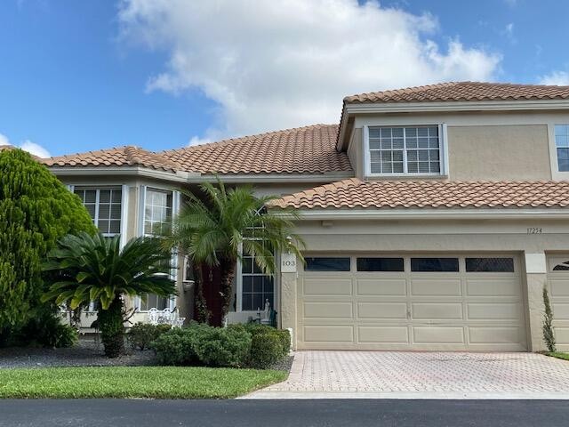 Rarely available 2 bedroom + den, 2 1/2 bathroom townhome in the - Beach Townhome/Townhouse for sale in Boca Raton, Florida on Beachhouse.com
