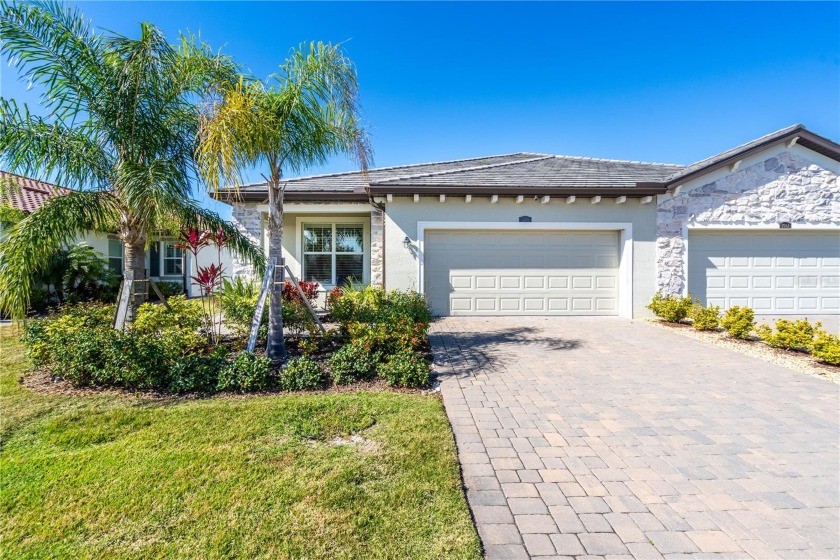 PRICE IMPROVEMENT!!!  LOCATION, LOCATION, LOCATION!!!  Nestled - Beach Home for sale in Lakewood Ranch, Florida on Beachhouse.com