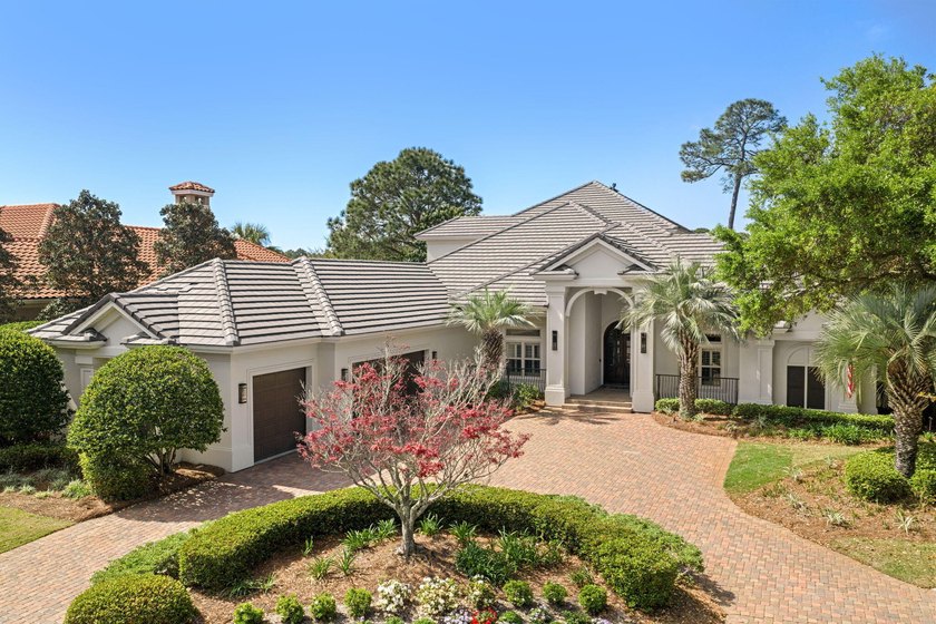 Stunning Boswell Builder's built home offering the perfect - Beach Home for sale in Miramar Beach, Florida on Beachhouse.com