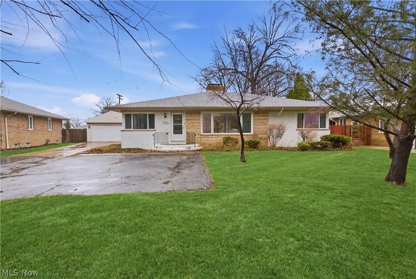 Welcome to 11526 Lake Ave! This gorgeously updated three bedroom - Beach Home for sale in Cleveland, Ohio on Beachhouse.com