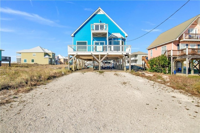DO NOT MISS OUT! Gorgeous 4 bedroom/3 bath beach home with - Beach Home for sale in Gulf Shores, Alabama on Beachhouse.com