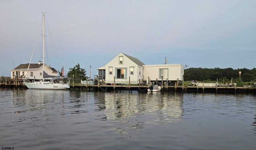 A rare waterfront opportunity featuring 125 feet of private boat - Beach Home for sale in Galloway, New Jersey on Beachhouse.com