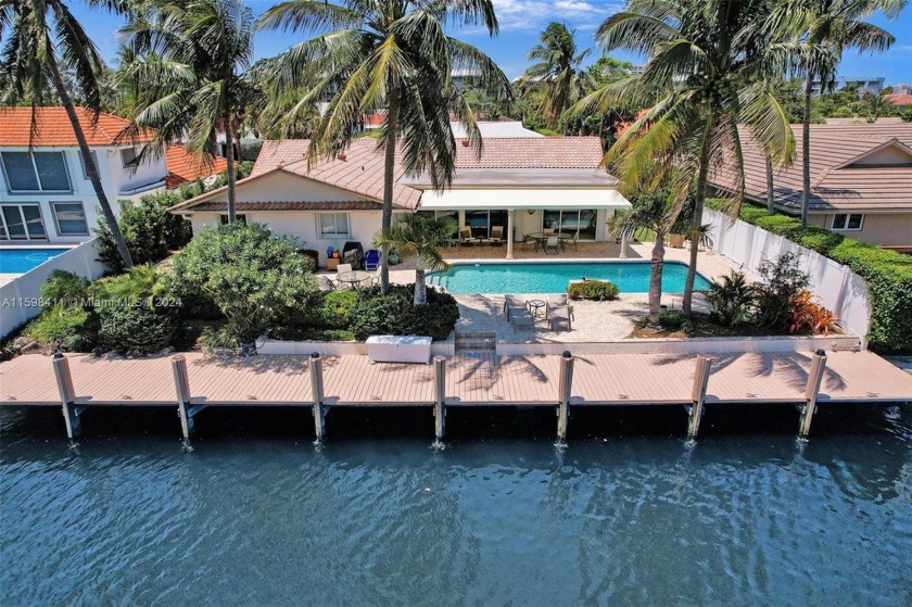 Welcome to this fantastic waterfront pool home in Coral Ridge - Beach Home for sale in Fort Lauderdale, Florida on Beachhouse.com