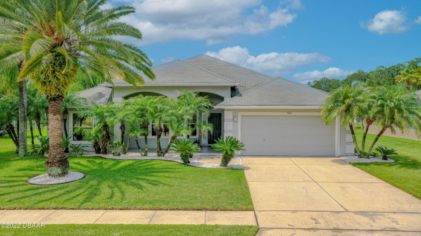 This clean, gorgeous 3 bedroom, 2 bathroom home located in a - Beach Home for sale in Port Orange, Florida on Beachhouse.com