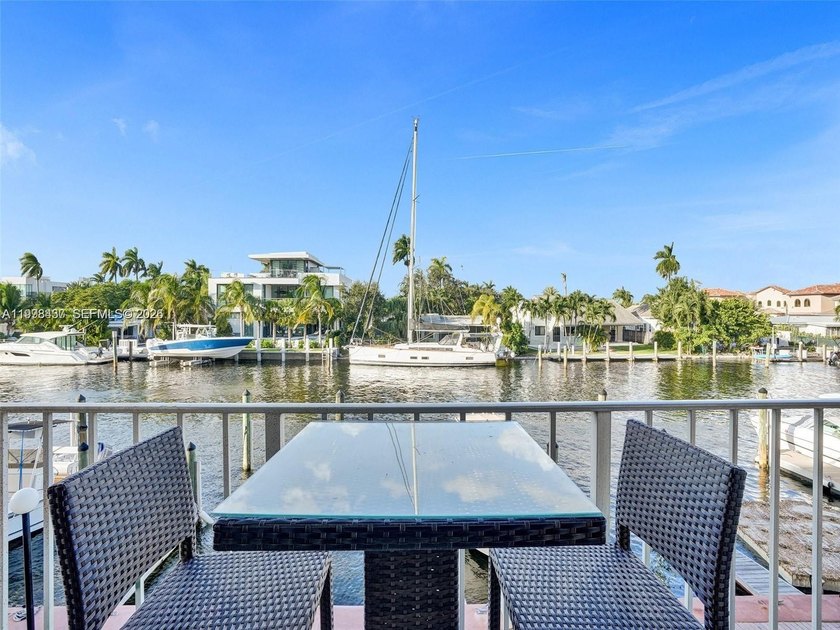 Fully renovated 2-bed, 1.5-bath condo right on the Intracoastal - Beach Condo for sale in Fort Lauderdale, Florida on Beachhouse.com