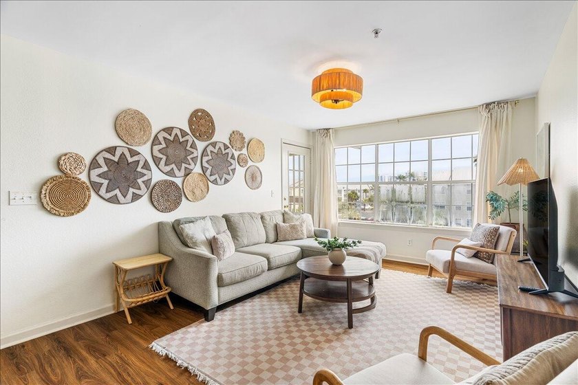 Welcome to your perfect slice of paradise in Destin! This - Beach Condo for sale in Destin, Florida on Beachhouse.com