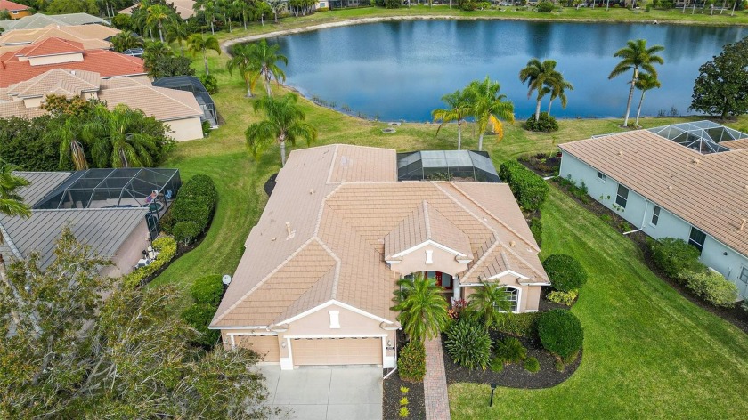 RECENT PRICE IMPROVEMENT! Gorgeous Lee Wetherington home set on - Beach Home for sale in Lakewood Ranch, Florida on Beachhouse.com
