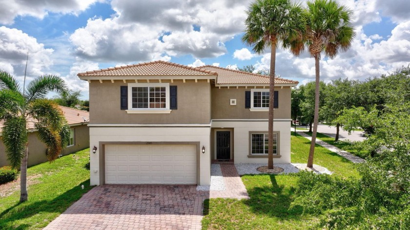 PRICE IMPROVEMENT !! Welcome to your dream home in the  Newport - Beach Home for sale in Port Saint Lucie, Florida on Beachhouse.com