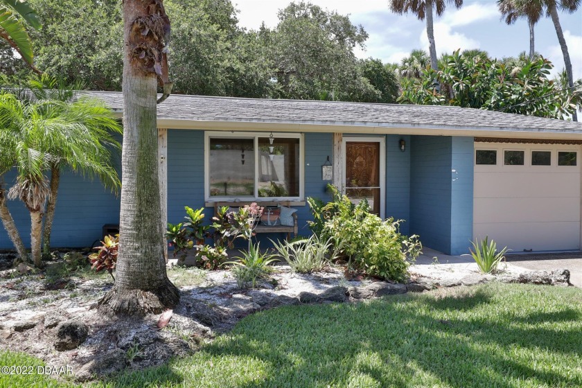 Are you ready to start living the Florida Lifestyle? This - Beach Home for sale in New Smyrna Beach, Florida on Beachhouse.com