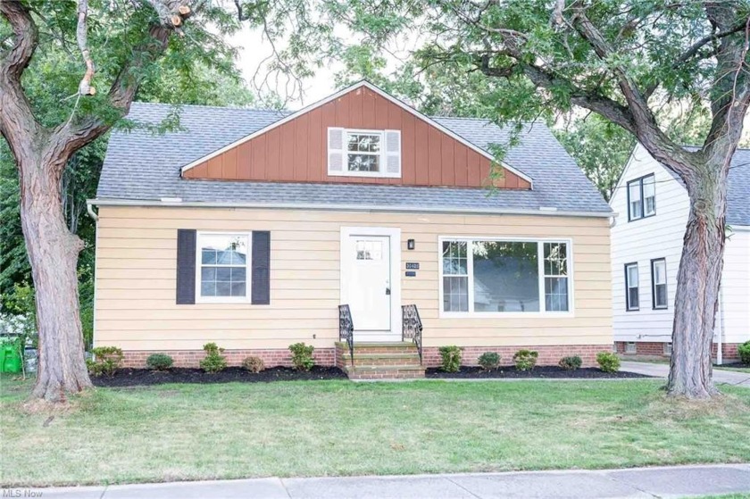 This beautifully remodeled 4 bed, 3 bath home is the gem you - Beach Home for sale in Willowick, Ohio on Beachhouse.com