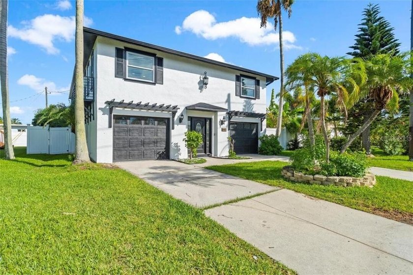 Coastal Living in Redington Beach Walk to Beach and Income - Beach Home for sale in Redington Beach, Florida on Beachhouse.com