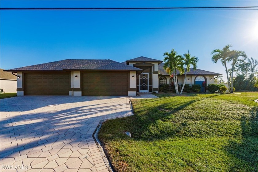 YES!  You WILL have it!  4 bedrooms...YES!  Large kitchen...YES! - Beach Home for sale in Cape Coral, Florida on Beachhouse.com