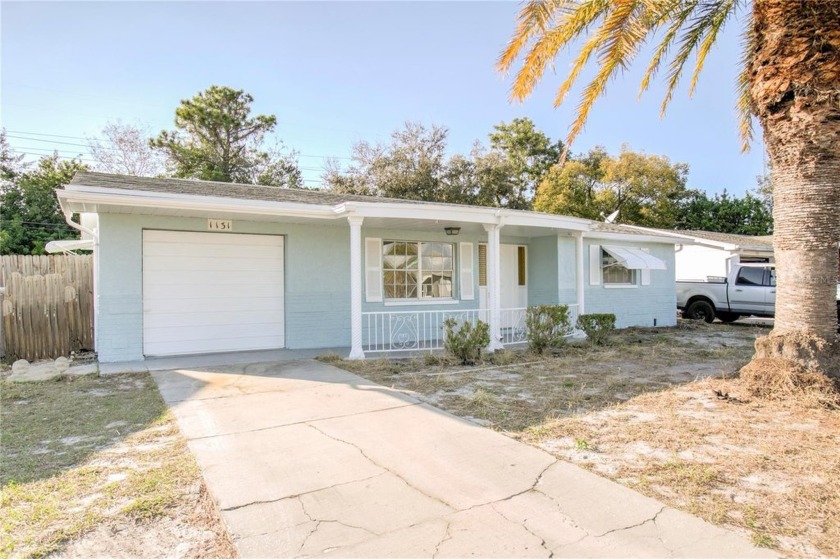 Move-in ready and waiting for you! Check out this charming - Beach Home for sale in Holiday, Florida on Beachhouse.com