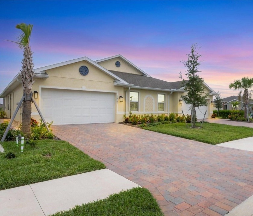 Welcome to this stunning, better-than-new, LAKEFRONT villa in - Beach Home for sale in Port Charlotte, Florida on Beachhouse.com