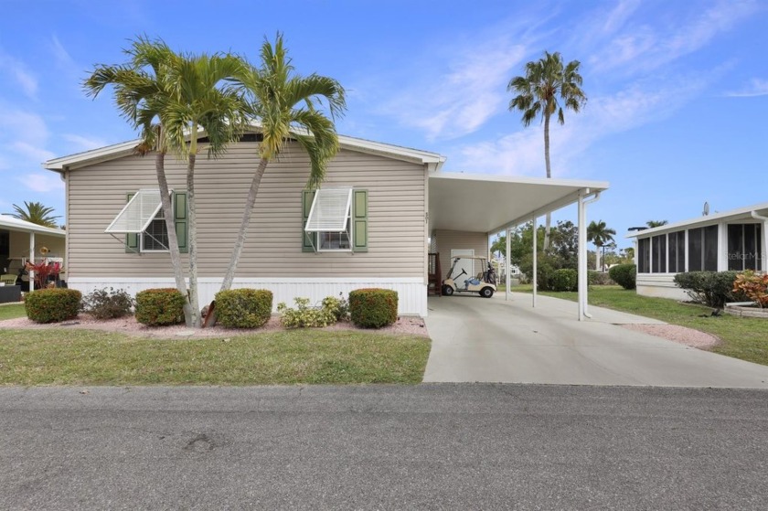 Welcome home to 501 Seneca Cres in award winning Maple Leaf Golf - Beach Home for sale in Port Charlotte, Florida on Beachhouse.com