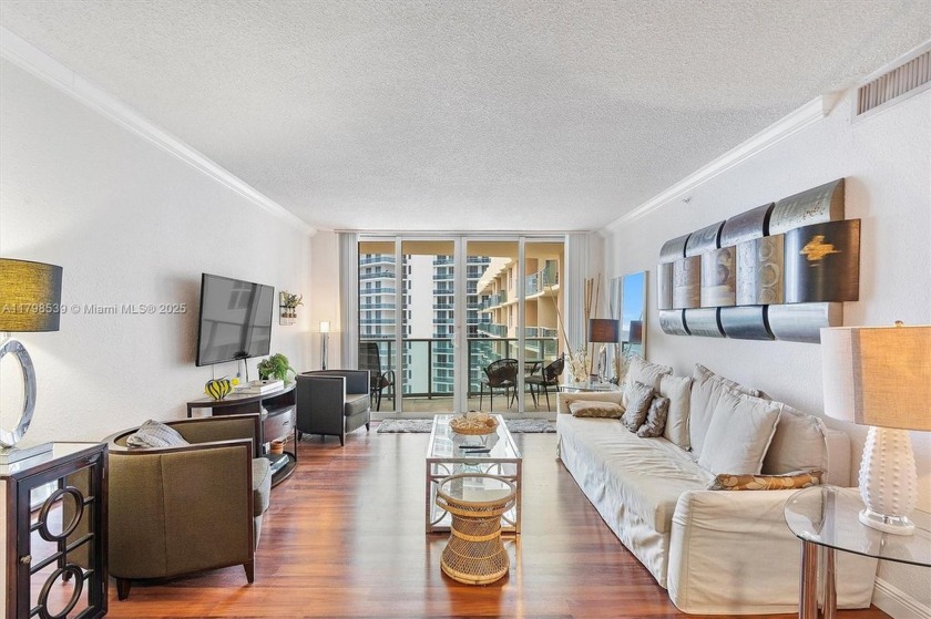 Enjoy oceanfront living at The Wave in Hollywood Beach. This - Beach Condo for sale in Hollywood, Florida on Beachhouse.com