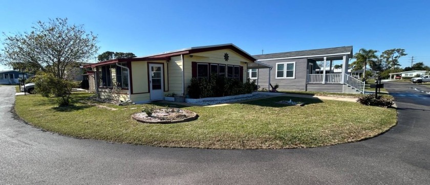 This is a manufactured home on leased land with lot rent - Beach Home for sale in Edgewater, Florida on Beachhouse.com