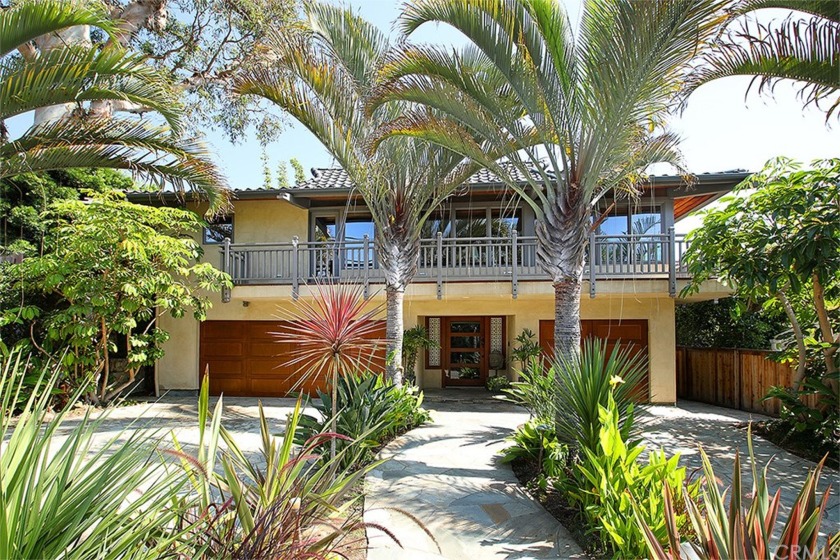 Enjoy beautiful views and privacy from this exquisite and - Beach Home for sale in Laguna Beach, California on Beachhouse.com