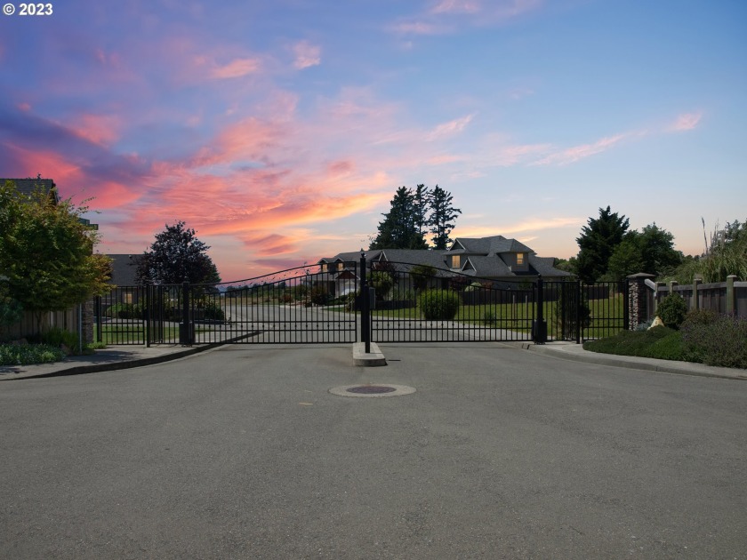 GATED OCEANFRONT SUBDIVISION, Build your custom home on Ocean - Beach Lot for sale in Brookings, Oregon on Beachhouse.com
