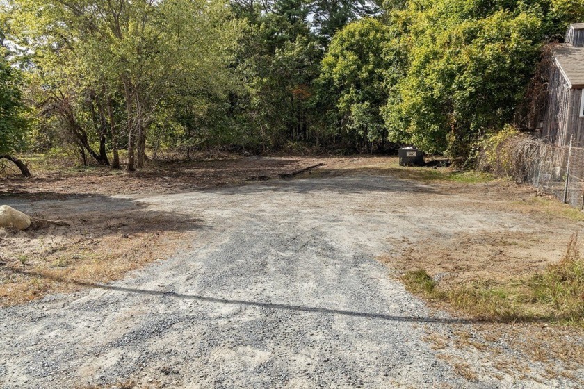 Great opportunity to own mixed use land on Rte 53 in Duxbury - Beach Lot for sale in Duxbury, Massachusetts on Beachhouse.com