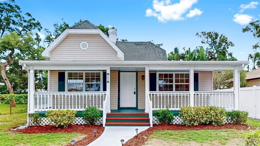 One or more photo(s) has been virtually staged. Fore!!! Welcome - Beach Home for sale in Bradenton, Florida on Beachhouse.com