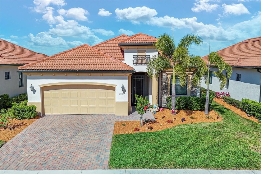 Under contract-accepting backup offers. Now is your opportunity - Beach Home for sale in Venice, Florida on Beachhouse.com