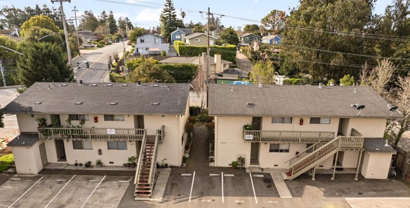 Investment opportunity near Capitola! Two adjacent fourplexes - Beach Commercial for sale in Santa Cruz, California on Beachhouse.com