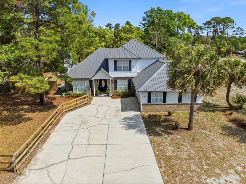 Coastal charm meets laid back living in the heart of Carrabelle - Beach Home for sale in Carabelle, Florida on Beachhouse.com