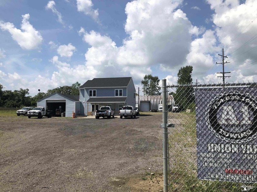 Versatile commercial property located near Downtown Monroe. The - Beach Commercial for sale in Monroe, Michigan on Beachhouse.com