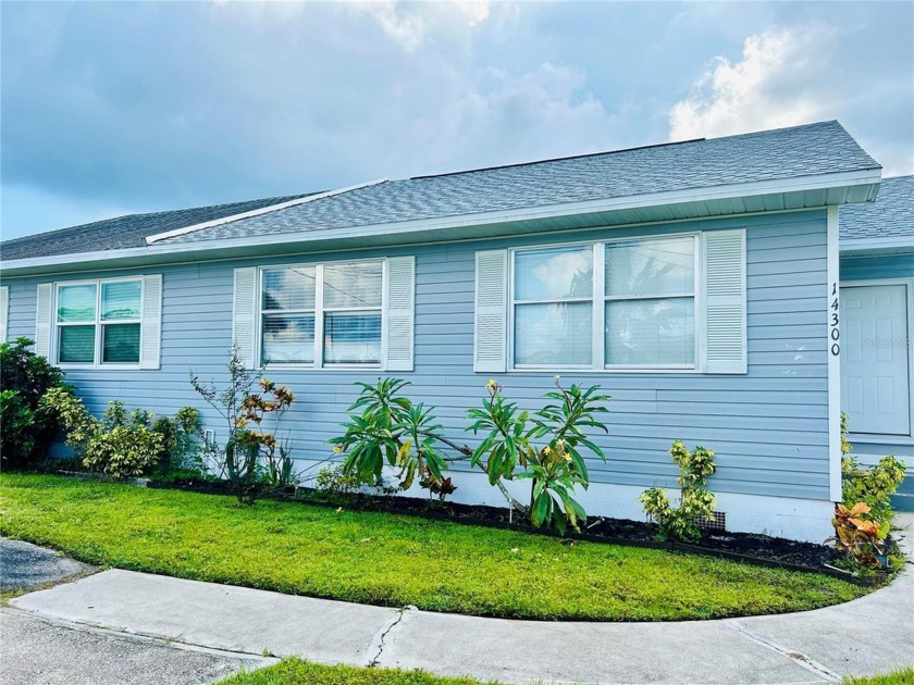 ALL OFFERS WILL BE CONSIDERED, listed $198,700....TURNKEY - Beach Home for sale in Port Charlotte, Florida on Beachhouse.com