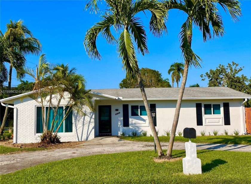 SELLER MOTIVATED! Fabulous waterfront home with ocean access - Beach Home for sale in Dania, Florida on Beachhouse.com