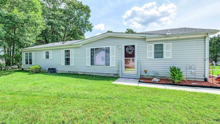 Welcome to 172 Turnberry Ct at The Fairways!  If you are looking - Beach Home for sale in Mays Landing, New Jersey on Beachhouse.com