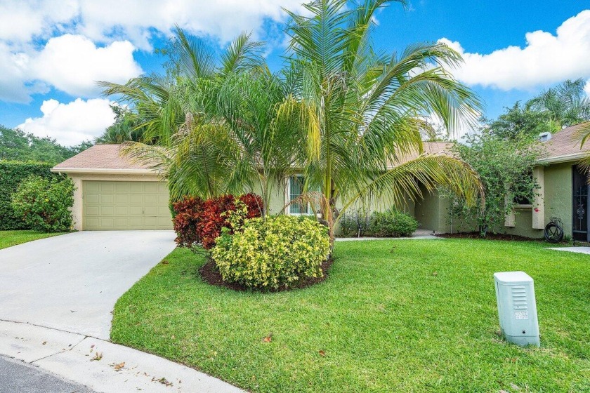 2 Bedroom/2 Bath home w/t 2 car garage. Great layout on a quiet - Beach Townhome/Townhouse for sale in Boca Raton, Florida on Beachhouse.com