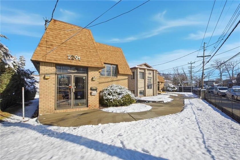 2291 Is fully vacant with flexible layouts. It includes an - Beach Commercial for sale in Staten  Island, New York on Beachhouse.com
