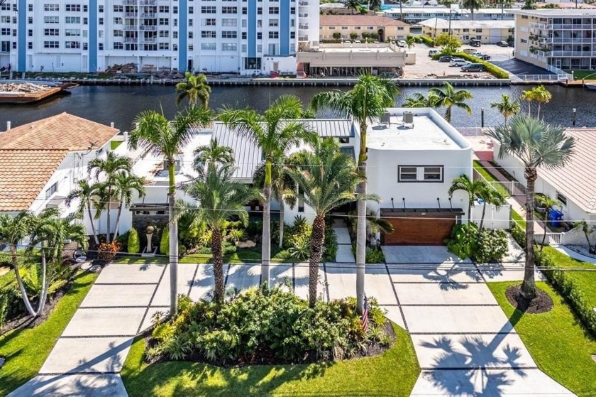 Spectacular Coral Ridge Country Club Waterfront Home for lease - Beach Home for sale in Fort Lauderdale, Florida on Beachhouse.com