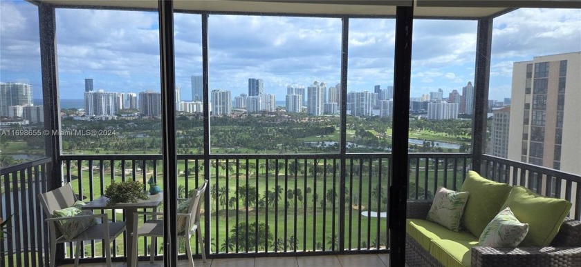 An updated 2 bed/2 bath with serene water/golf course views - Beach Condo for sale in Aventura, Florida on Beachhouse.com