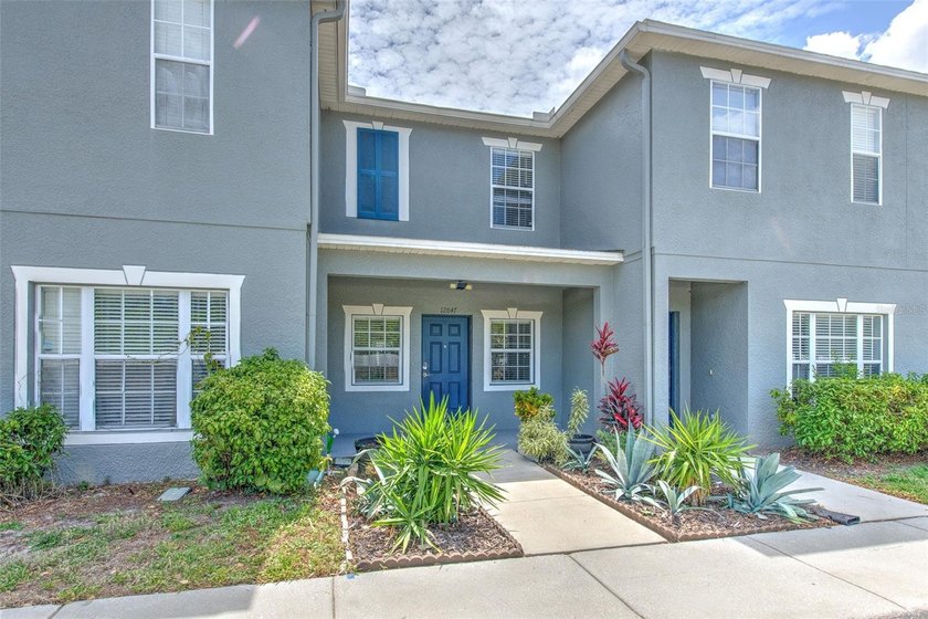 Welcome to this 2 bedroom, 2.5 bathroom updated townhome in the - Beach Townhome/Townhouse for sale in Gibsonton, Florida on Beachhouse.com